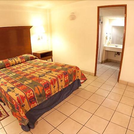 Hotel Calenda Oaxaca Екстериор снимка